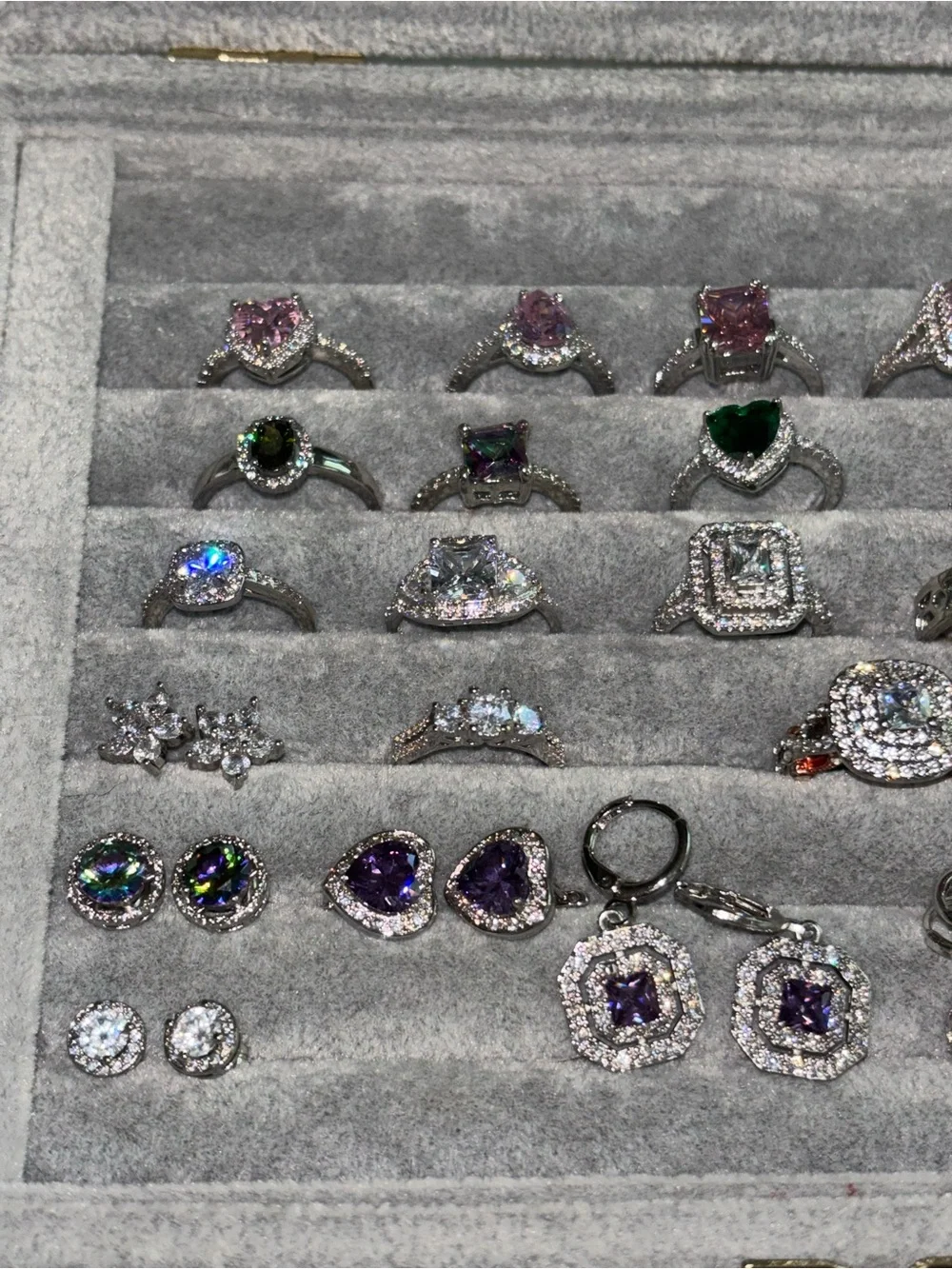 Jewelry elegant women